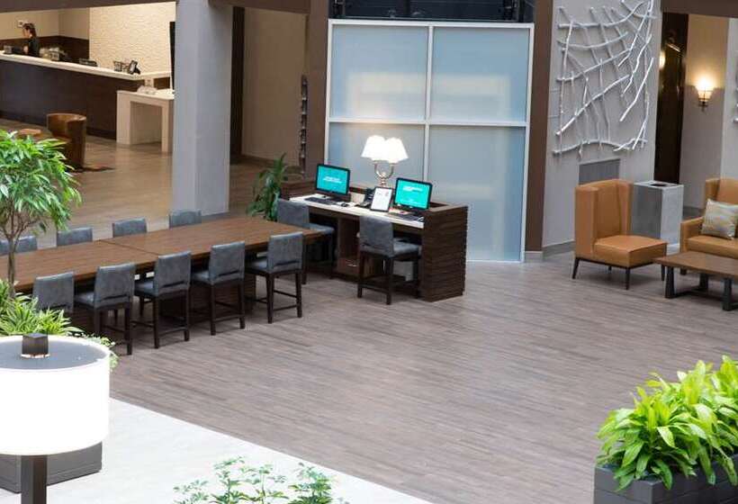 هتل Embassy Suites By Hilton Seattle Bellevue