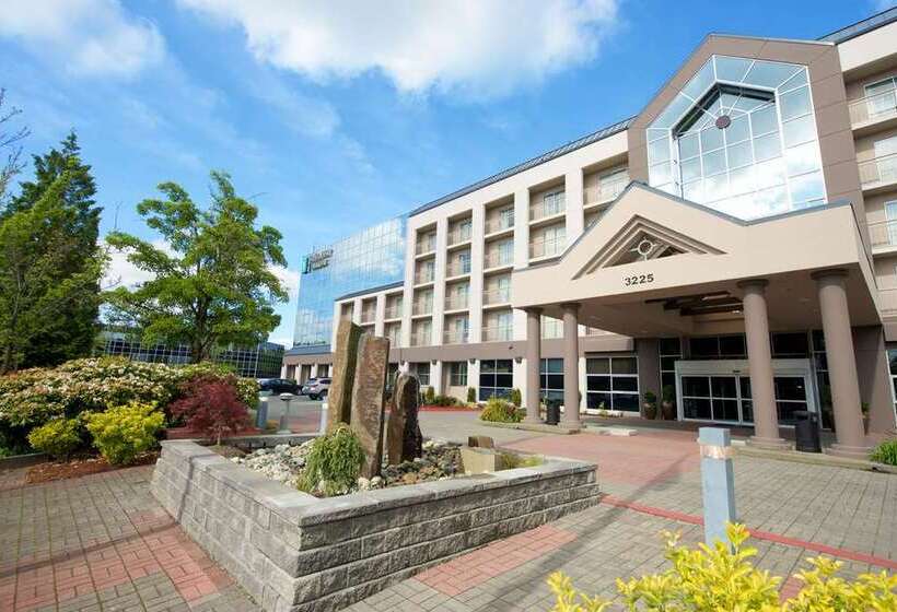 هتل Embassy Suites By Hilton Seattle Bellevue