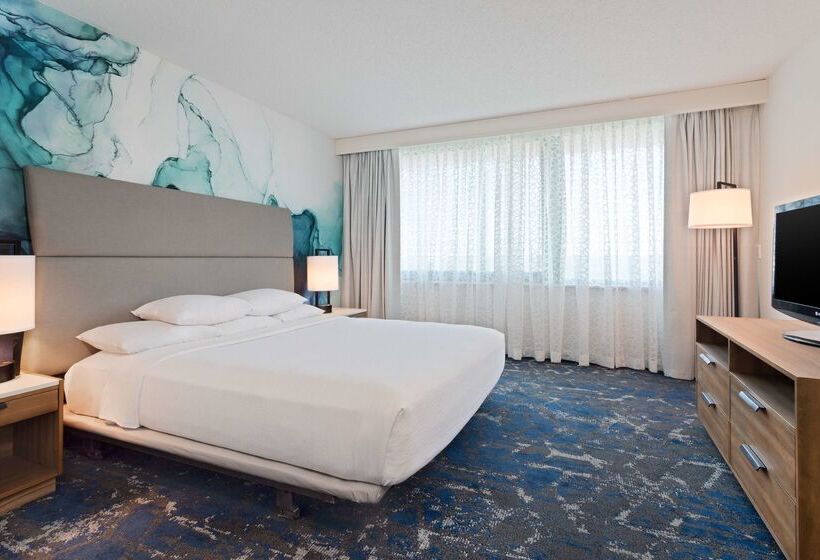 בית מלון כפרי Embassy Suites By Hilton Tampa Usf Near Busch Gardens