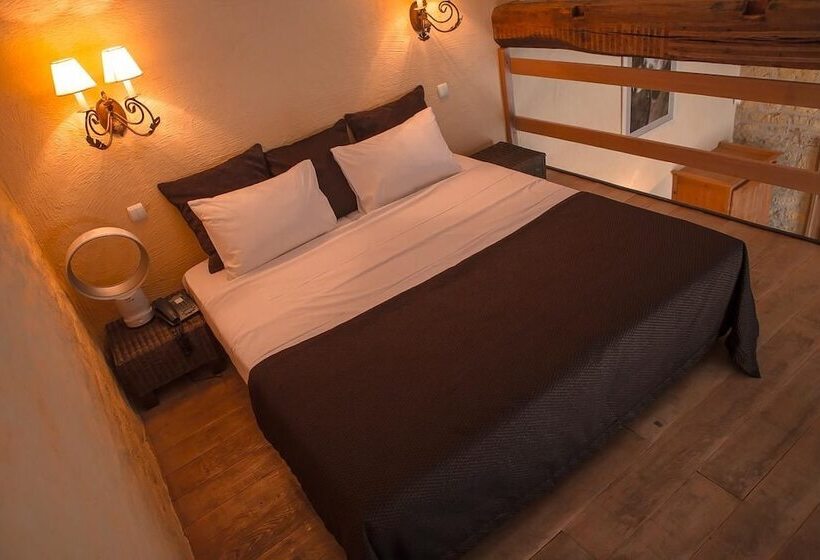 فندق Hôtel La Grappe D Or