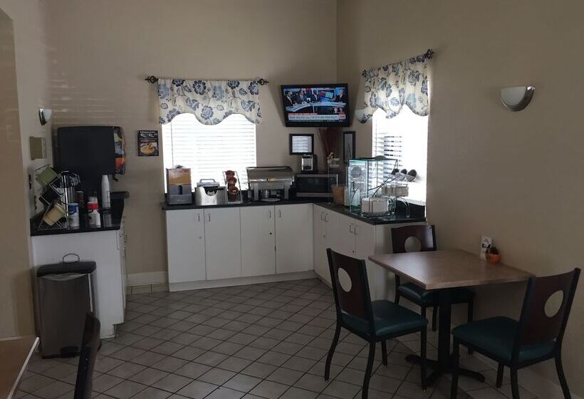 בית מלון כפרי Key West Inn Tunica Resort