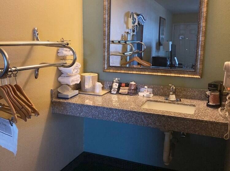 בית מלון כפרי Key West Inn Tunica Resort
