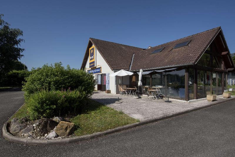 בית מלון כפרי Kyriad Genève St Genis Pouilly