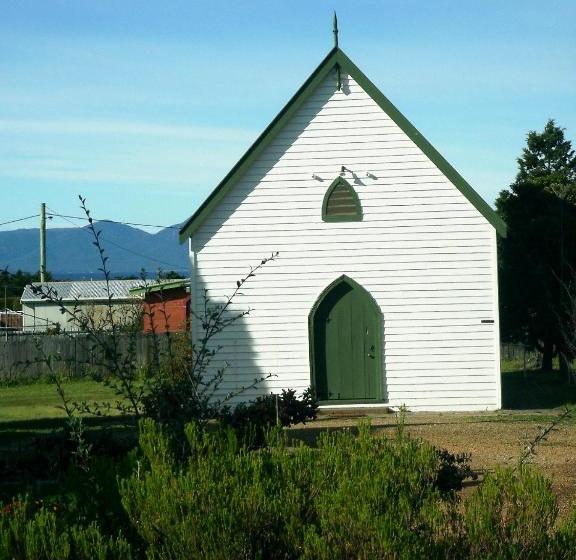 هتل Meredith House