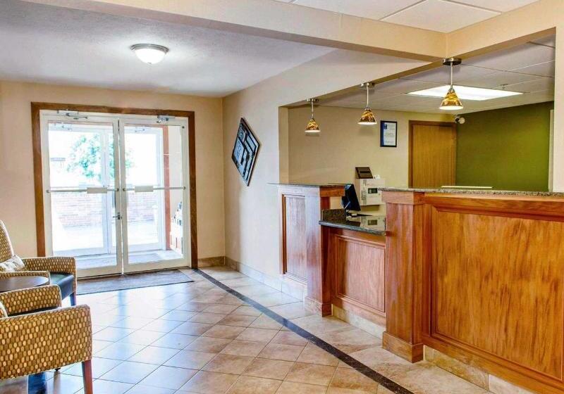בית מלון כפרי Quality Inn I 74 Batesville