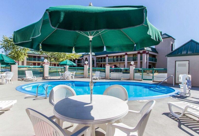 בית מלון כפרי Quality Inn Oak Grove Fort Campbell