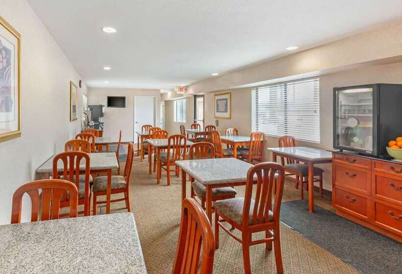 酒店 Quality Inn & Suites Oceanside Near Camp Pendleton