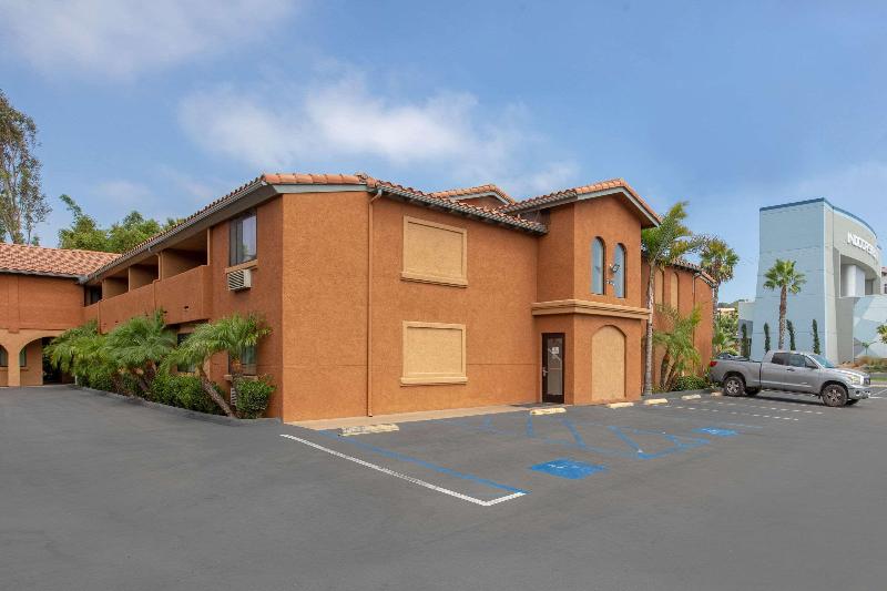 酒店 Quality Inn & Suites Oceanside Near Camp Pendleton