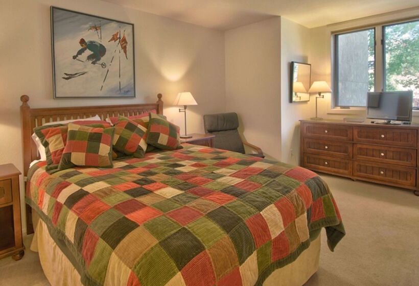 هتل Tamarack Townhomes   Coraltree Residence Collection