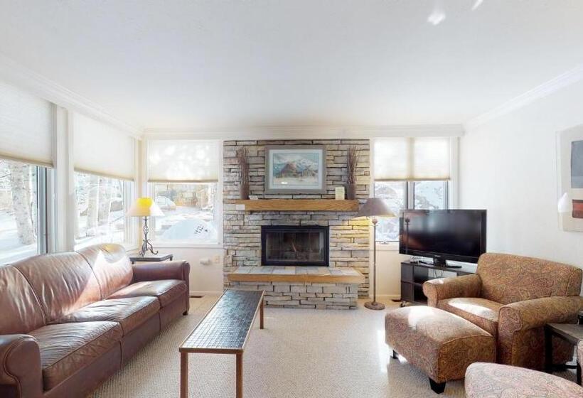 هتل Tamarack Townhomes   Coraltree Residence Collection