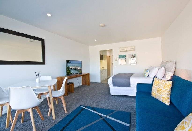 Lorne Bay View Motel