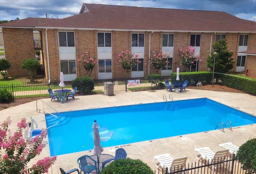 مُتل Americas Best Value Inn & Suites Foley