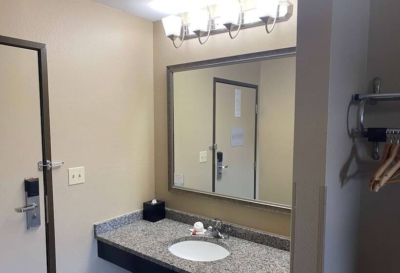 فندق على الطريق Super 8 By Wyndham Independence Ks