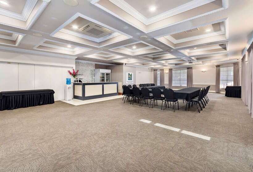 Quality Inn Railway Motel