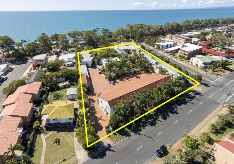 استراحتگاه The Beach Motel Hervey Bay