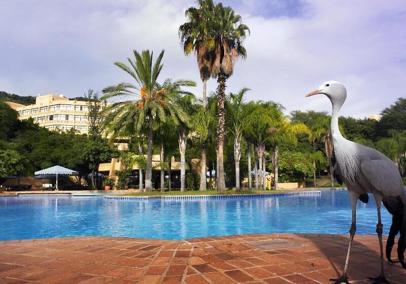 استراحتگاه The Sun City Hotel