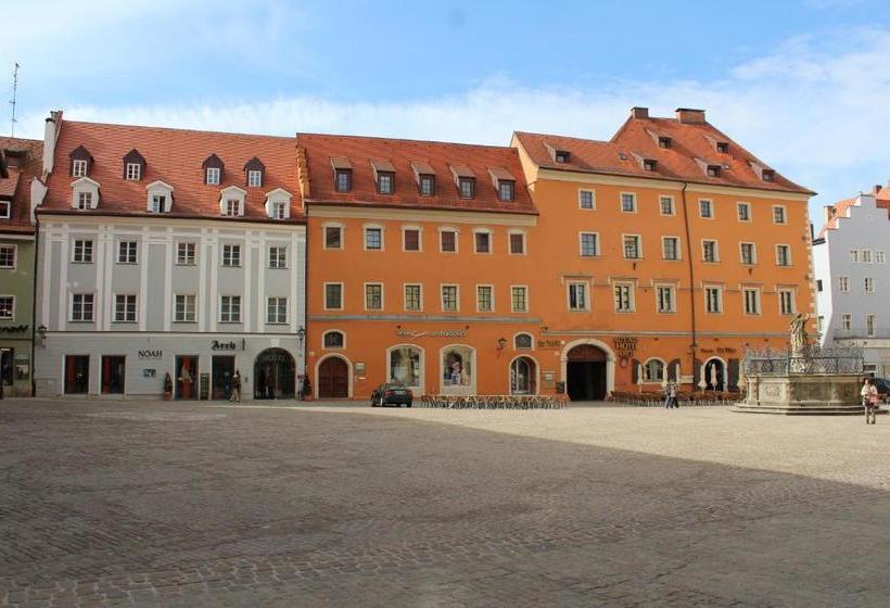 Hotel Altstadt Arch