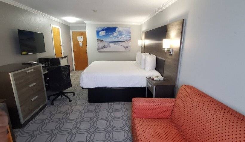 هتل Ambassador Inn And Suites