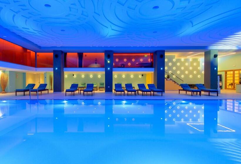 هتل Arina Beach Resort