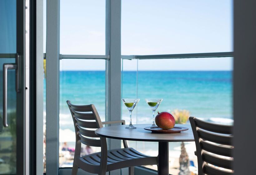 هتل Arina Beach Resort