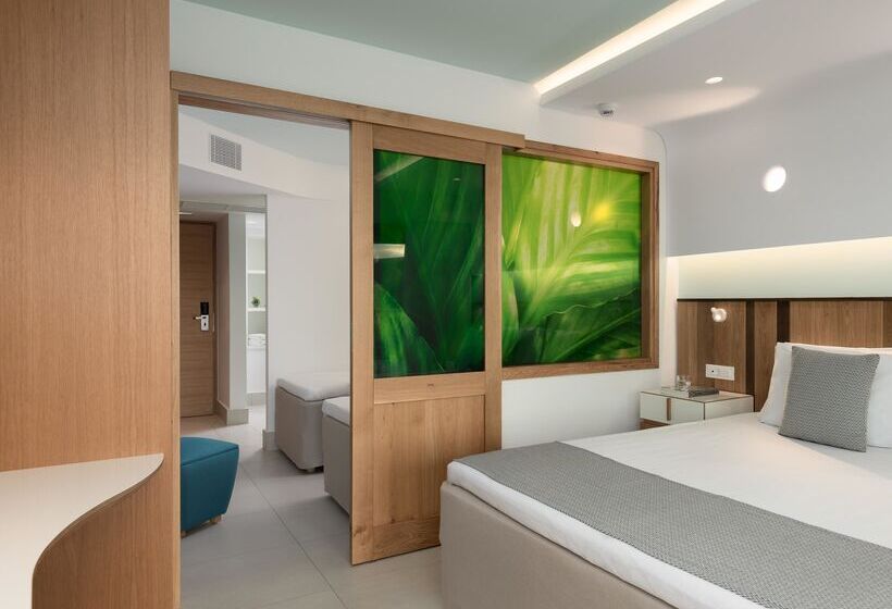 هتل Arina Beach Resort