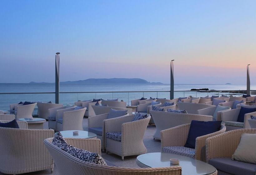 هتل Arina Beach Resort