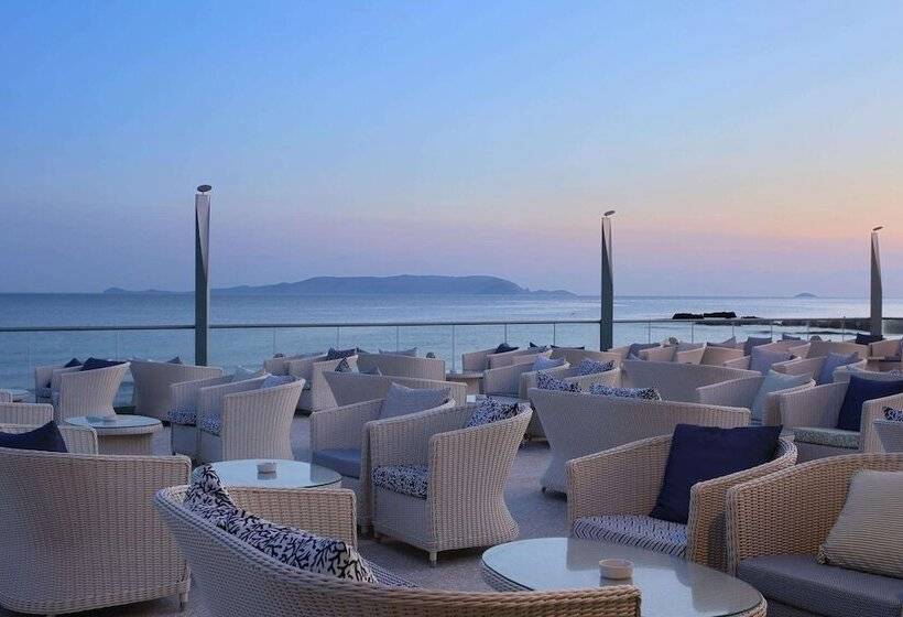 هتل Arina Beach Resort