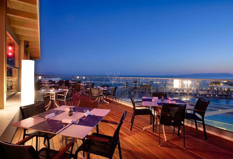 هتل Arina Beach Resort