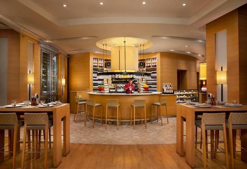 هتل Beach Rotana   Abu Dhabi