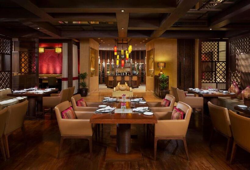 هتل Beach Rotana   Abu Dhabi