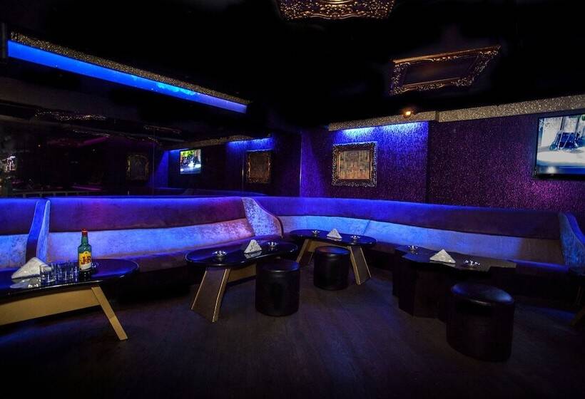 Fotos del hotel Capitol Hotel:  15