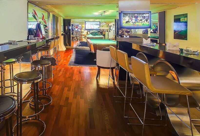 Fotos del hotel Capitol Hotel:  19