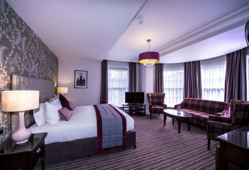 هتل Doubletree By Hilton Cheltenham Cotswolds
