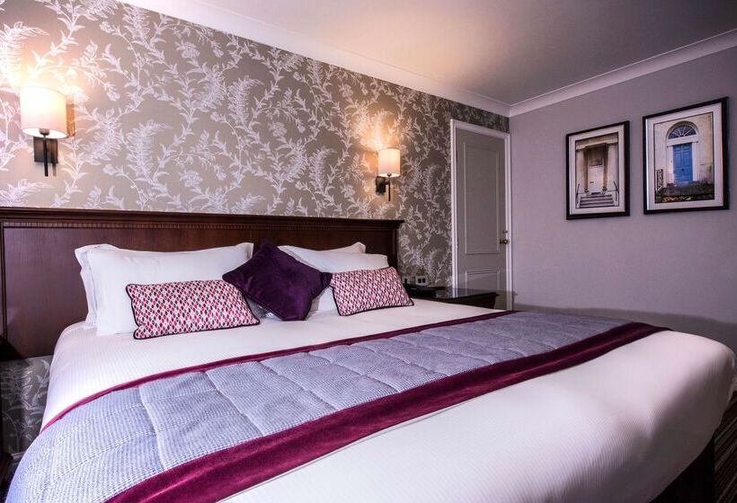 هتل Doubletree By Hilton Cheltenham Cotswolds