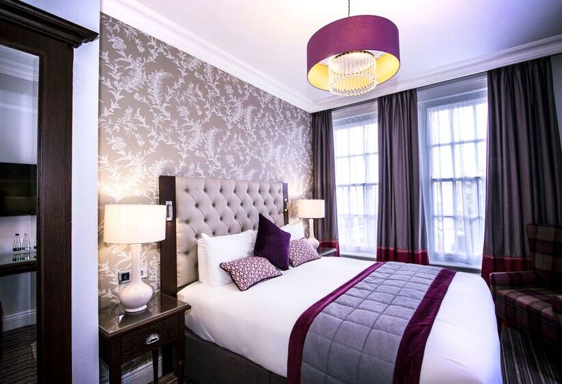 هتل Doubletree By Hilton Cheltenham Cotswolds