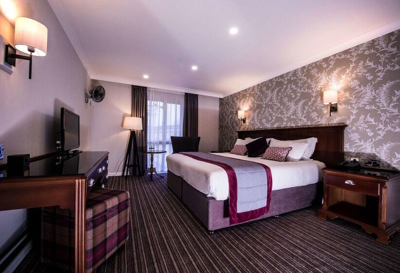 هتل Doubletree By Hilton Cheltenham Cotswolds