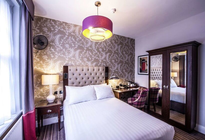 هتل Doubletree By Hilton Cheltenham Cotswolds
