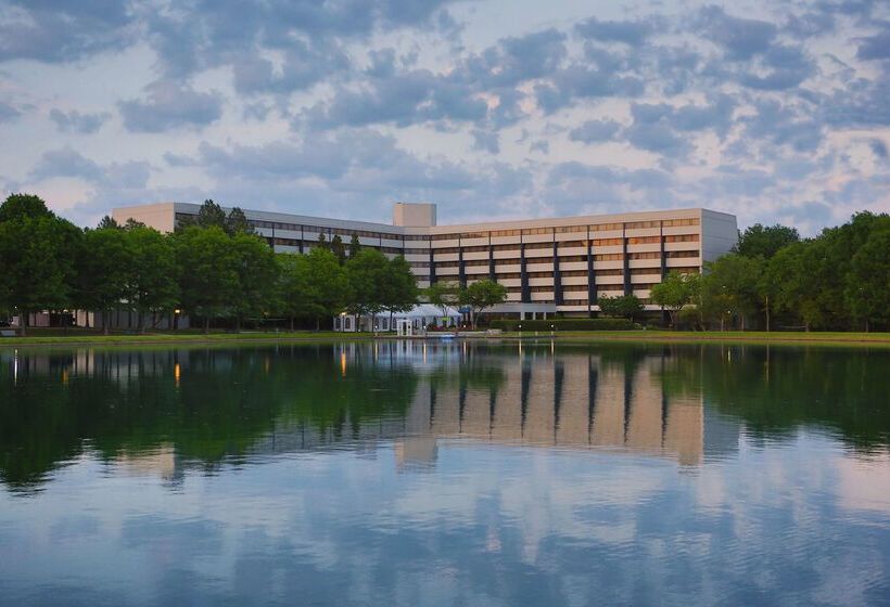 هتل Doubletree Suites By Hilton Raleigh Durham