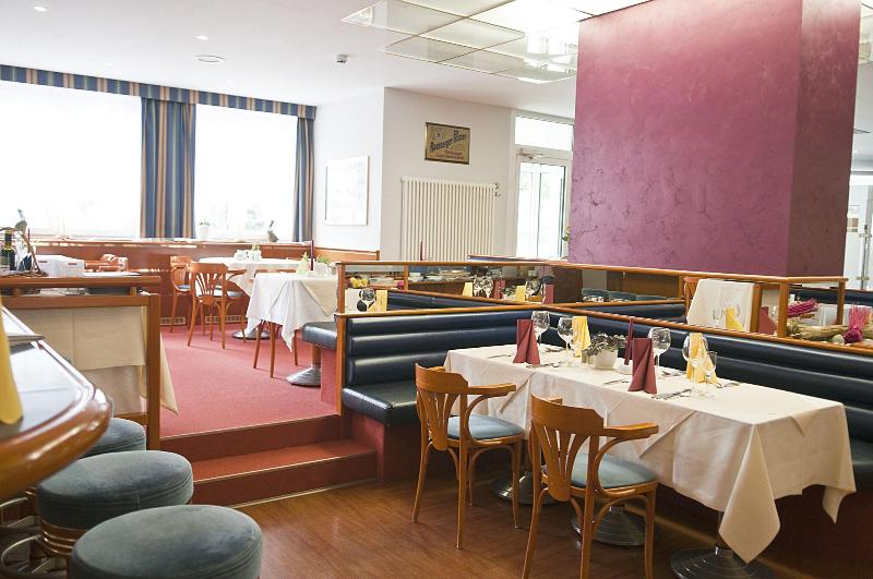 ホテル Falkenstein