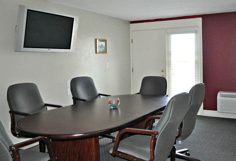 ホテル Bradford Inn & Suites