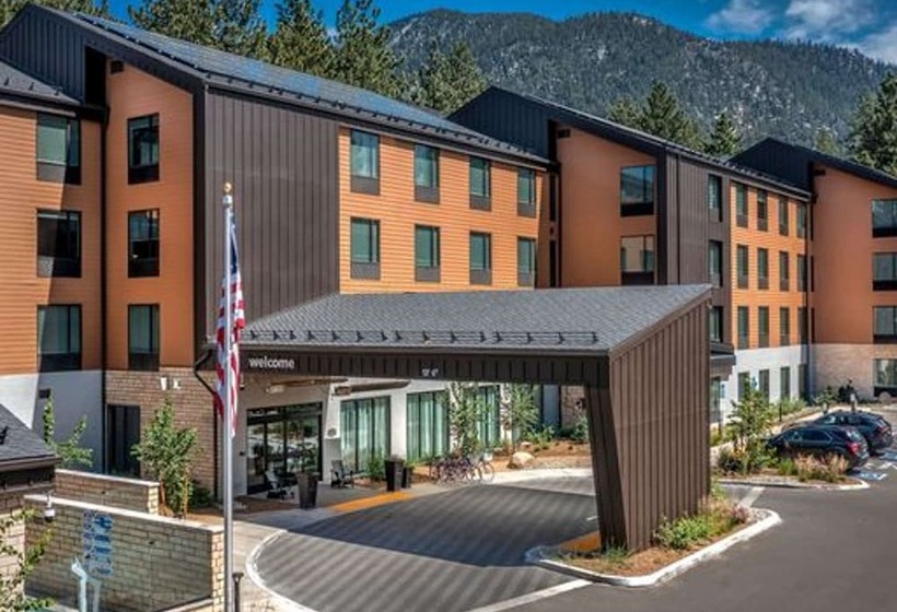 هتل Hampton Inn & Suites South Lake Tahoe