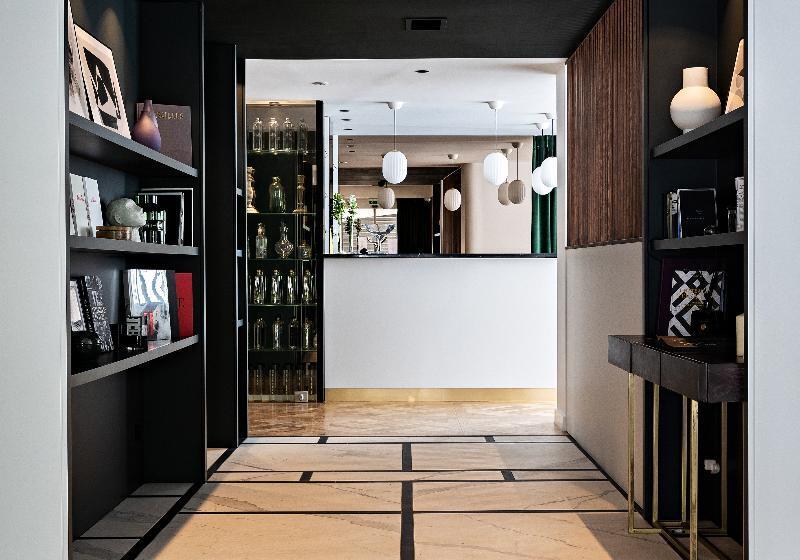 Fotos del hotel Holiday Inn Paris Elysées, An Ihg:  3