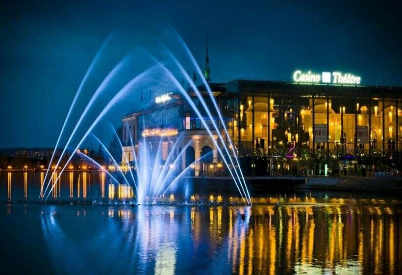 Fotos del hotel Holiday Inn Paris Montmartre, An Ihg:  15