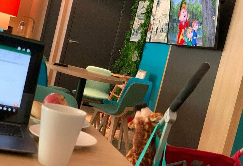 Fotos del hotel Holiday Inn Paris Montmartre, An Ihg:  24