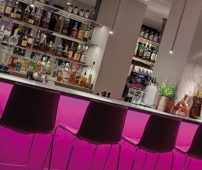 Hotel Indigo Dusseldorf Victoriaplatz, An Ihg