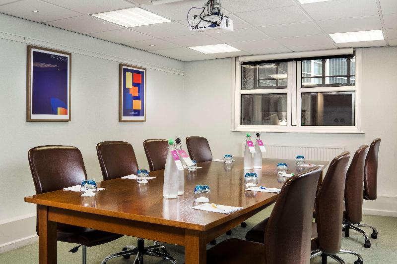 Fotos del hotel Park Inn By Radisson Cardiff City Centre:  17 Fotos del hotel Park Inn By Radisson Cardiff City Centre:  17