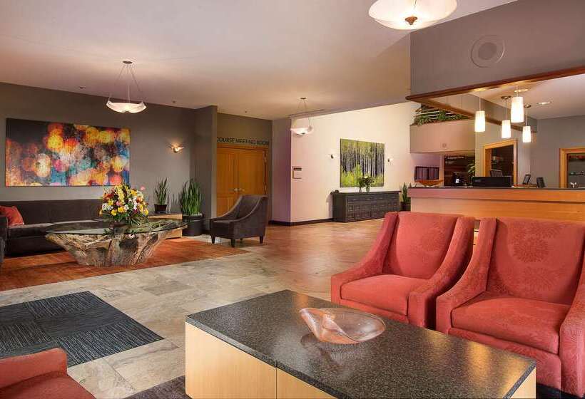 هتل Radisson  Portland Airport