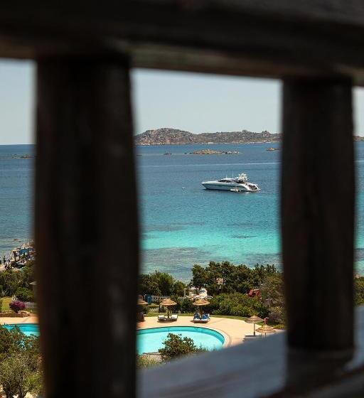 هتل Romazzino, A Luxury Collection , Costa Smeralda