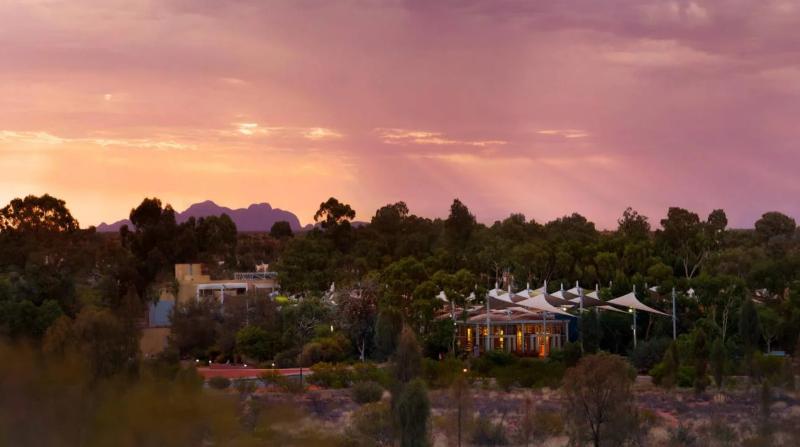 هتل Sails In The Desert