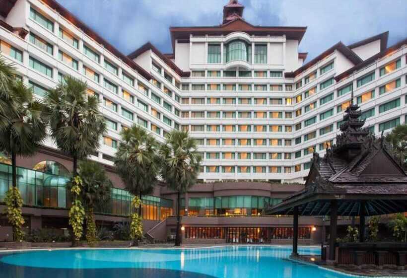 هتل Sedona  Yangon